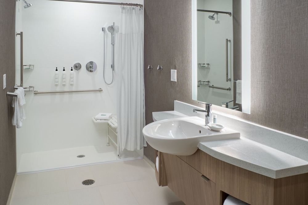 SpringHill Suites by Marriott Winter Park 22/26