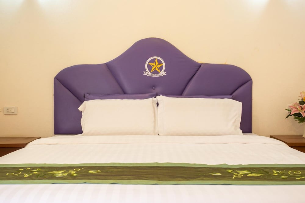 The Star Hotel 32/45