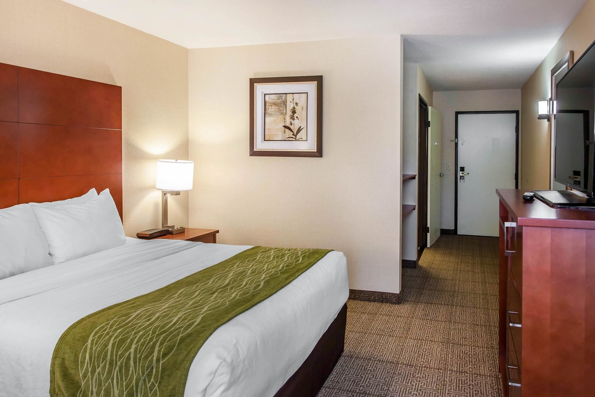 Standard, King Bed, No Elevator