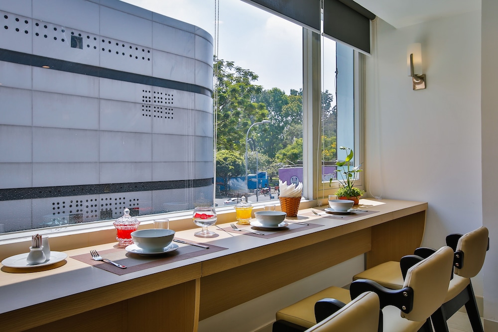 Aluna Ben Thanh Hotel 35/40