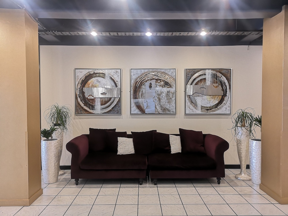 Kiwi International Hotel 6/61
