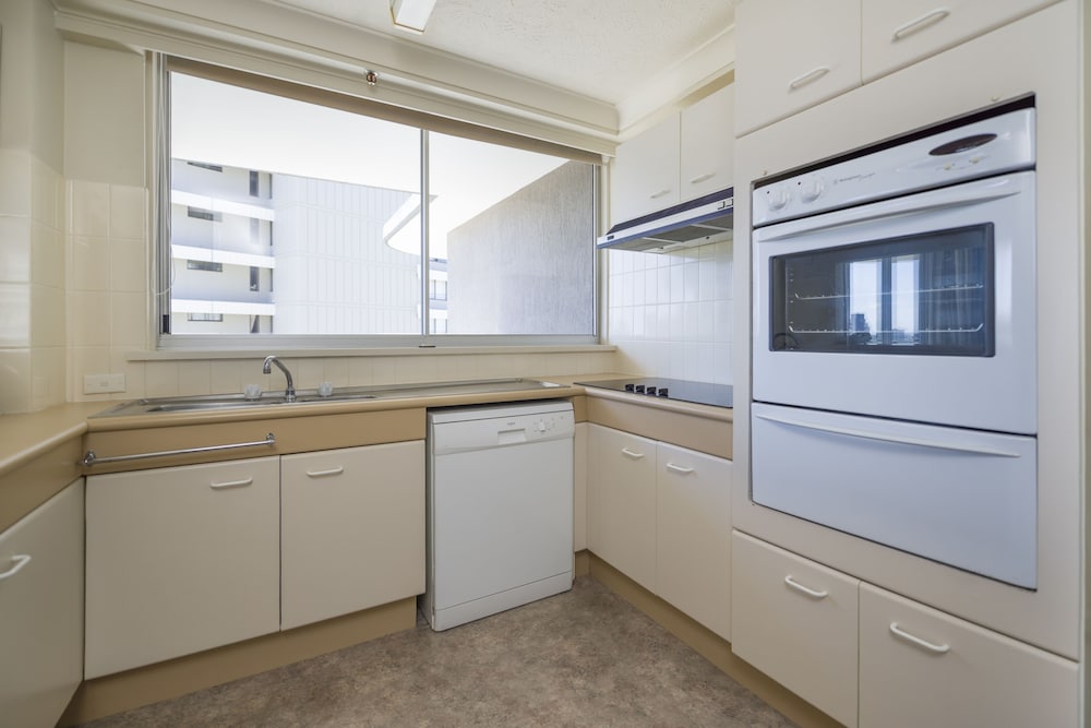 Sunbird Beach Resort 65/67
