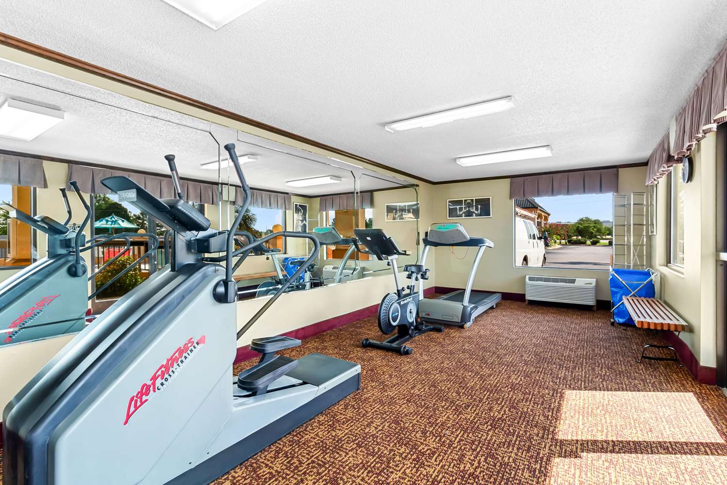Quality Inn & Suites Florence Civic Center 27/35