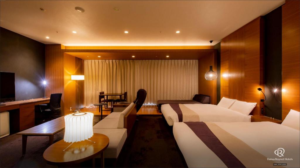 Single, 2 Double Beds, Smoking
