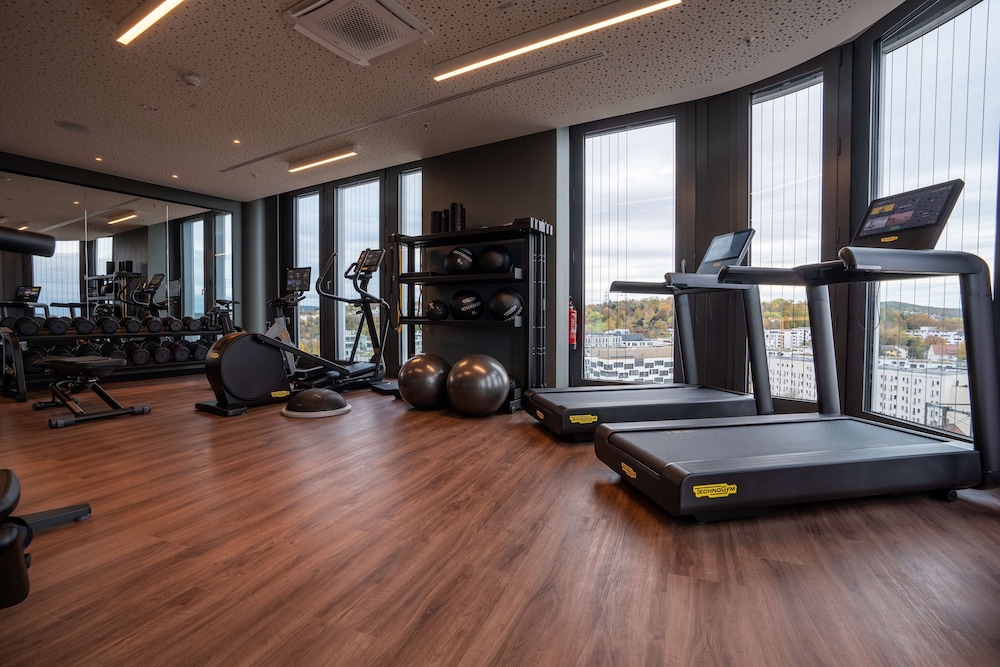 Radisson Blu Hotel at Porsche Design Tower Stuttgart 29/50