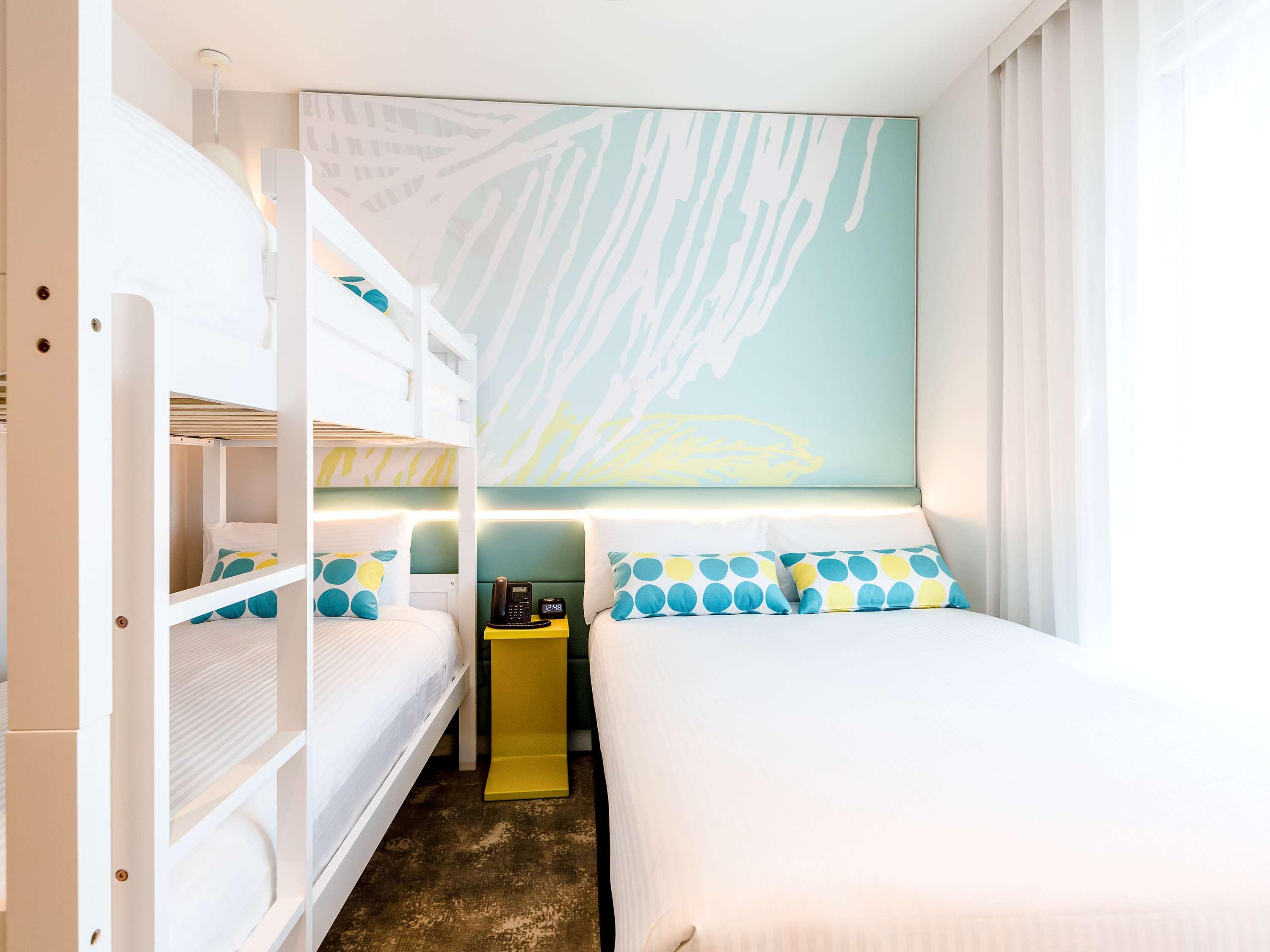 Family, Bunk Bed