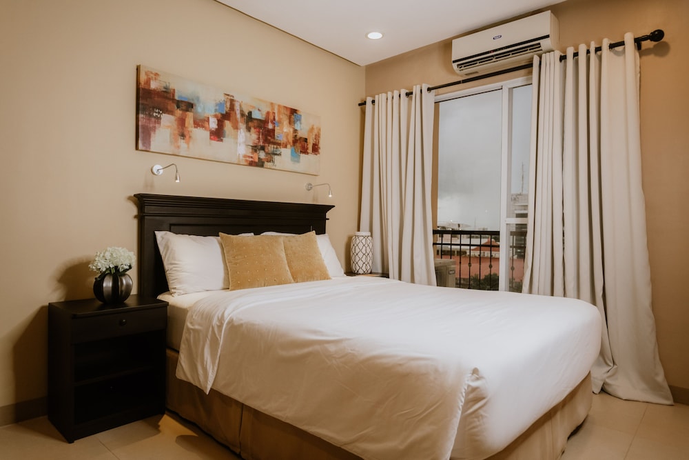 Sta. Barbara Residence Hotel 24/59