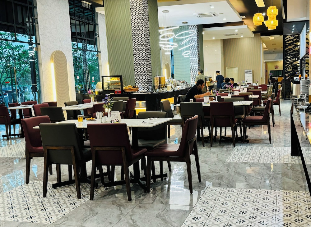 RAIA HOTEL AND CONVENTION CENTRE ALOR SETAR 39/50