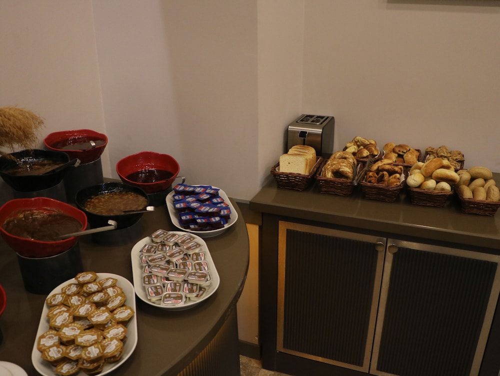 Isnova Hotel photo4
