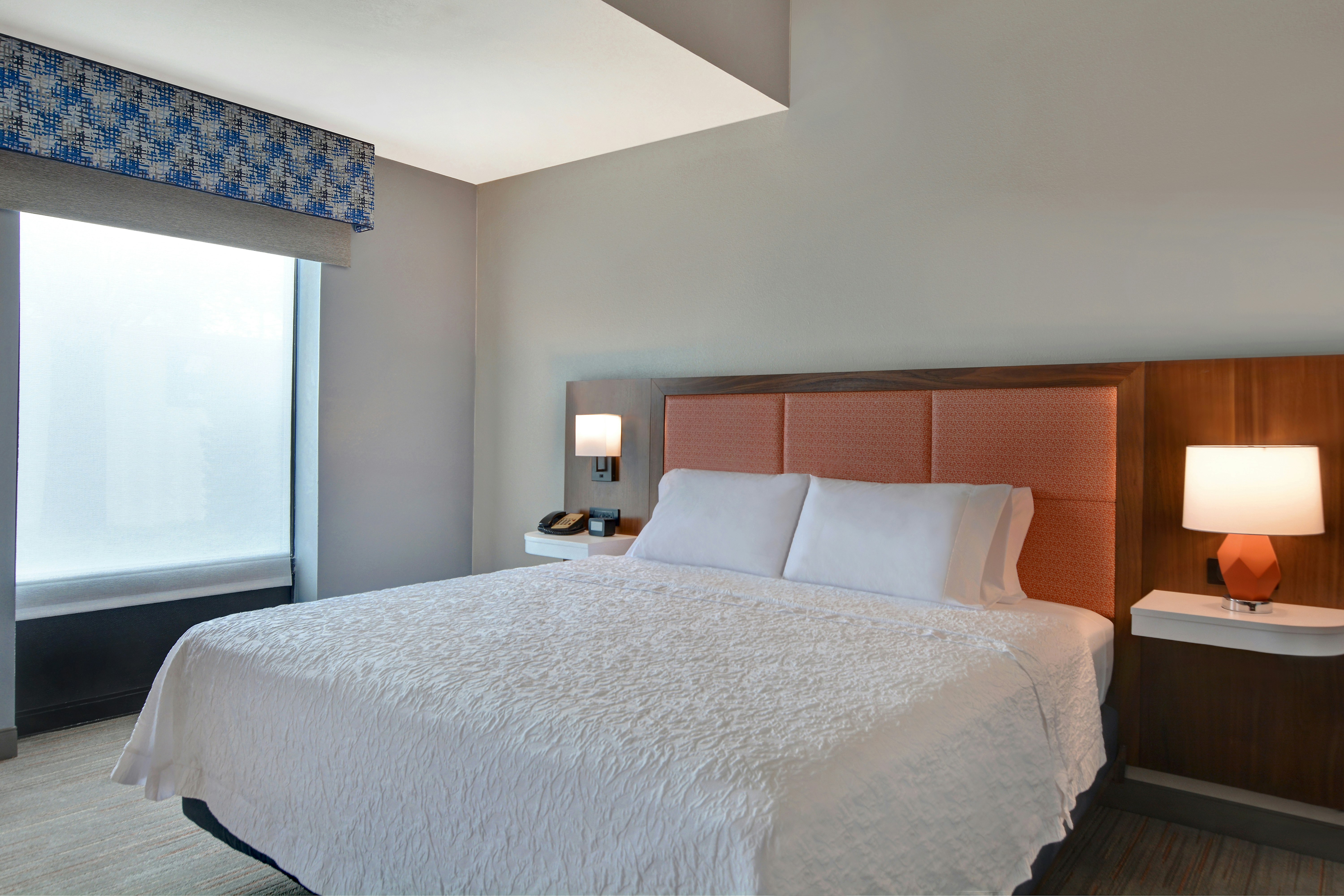 ROOM, KING BED, ACCESSIBLE