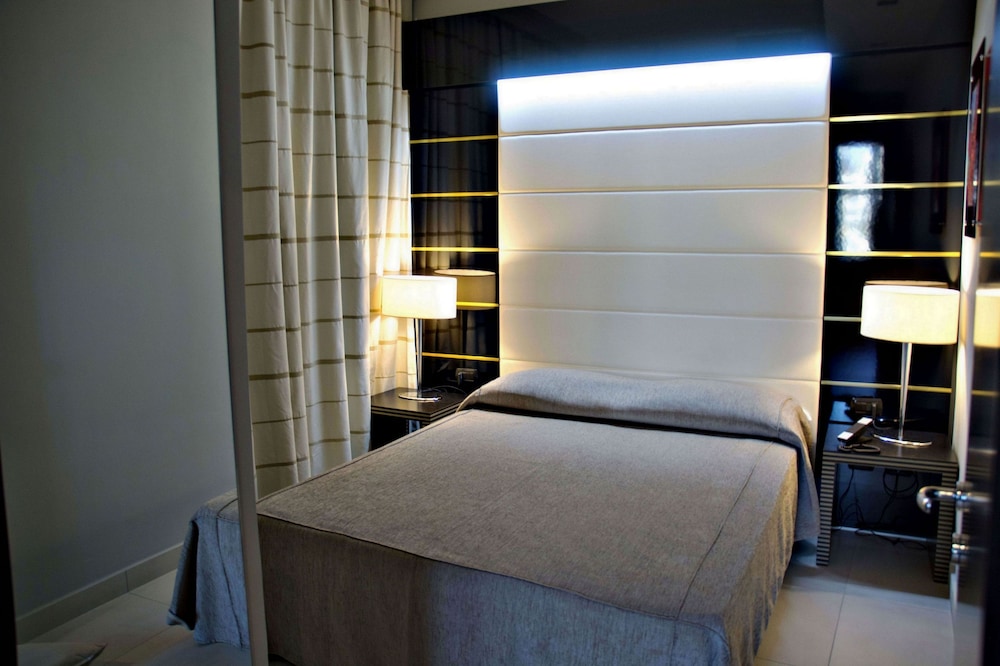 PALAZZO SALGAR 22/43
