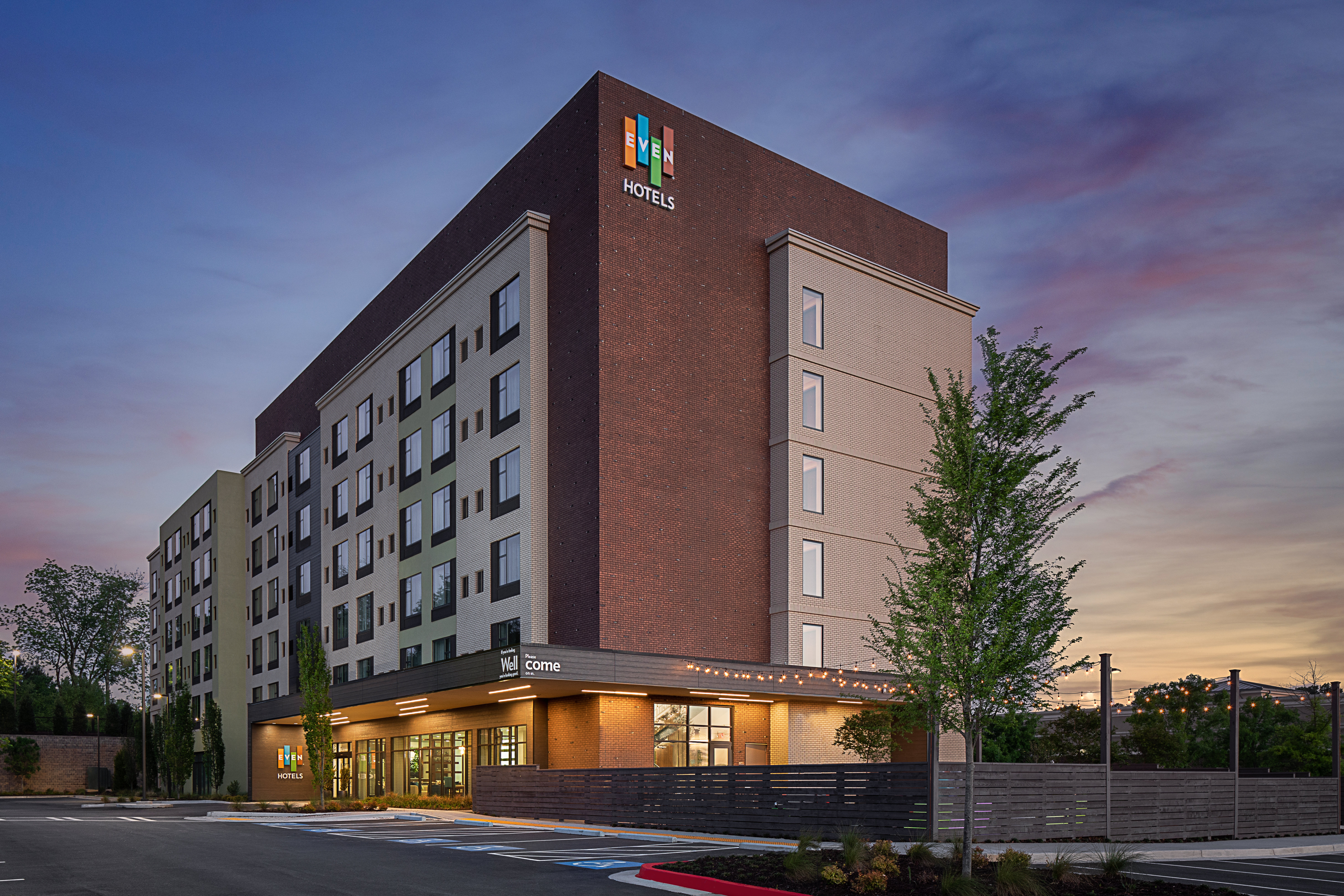 Even Hotels Alpharetta - Avalon Area 6/81
