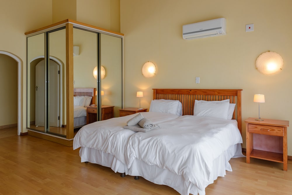 San Lameer Villa Rentals Bachelor Studio 2515 30/50