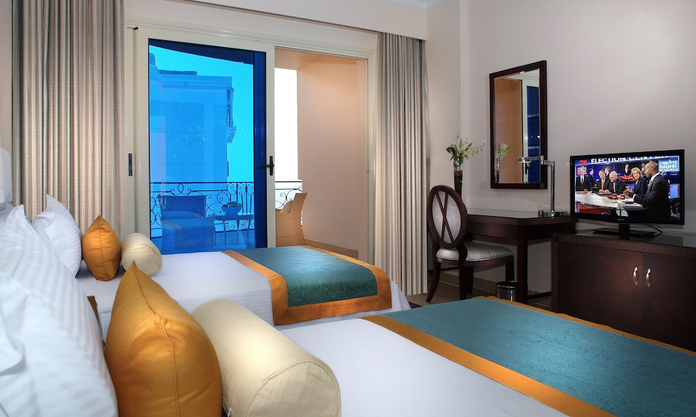 2 Bedrooms, Suite, Double and Twin Beds, Pool and Sea View