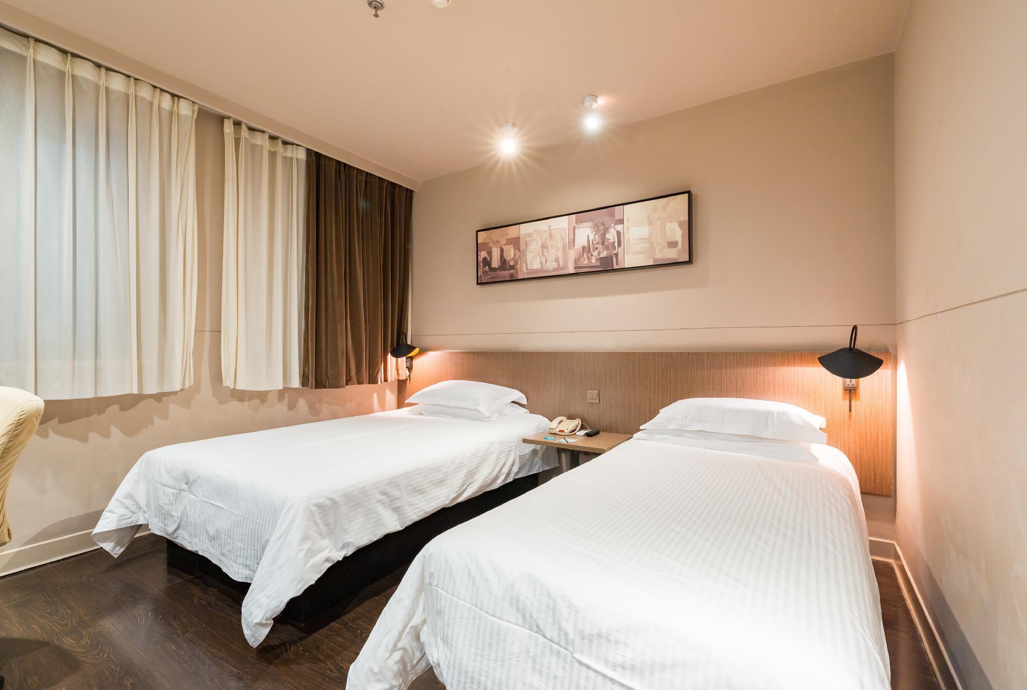 Jinjiang Inn Select (Shanghai Nanjing Road Pedestrian Street) 18/29