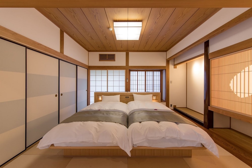 Okuhita Onsen Umehibiki 18/68