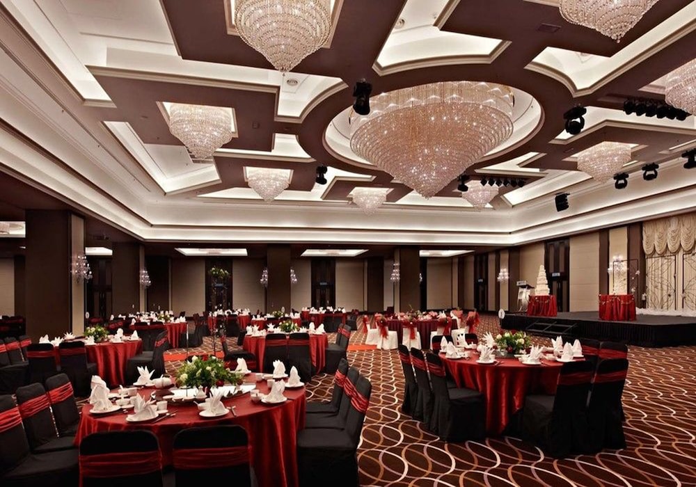 Hatten Hotel 54/68