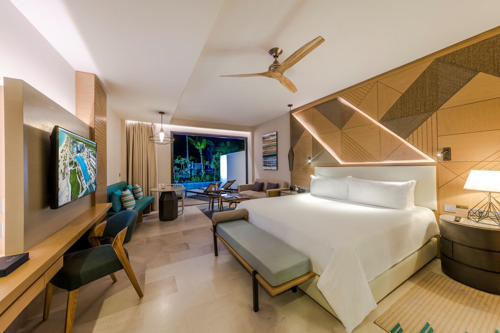 Wellness, Junior Suite, King Bed, Partial Ocean View, Balcony or Terrace