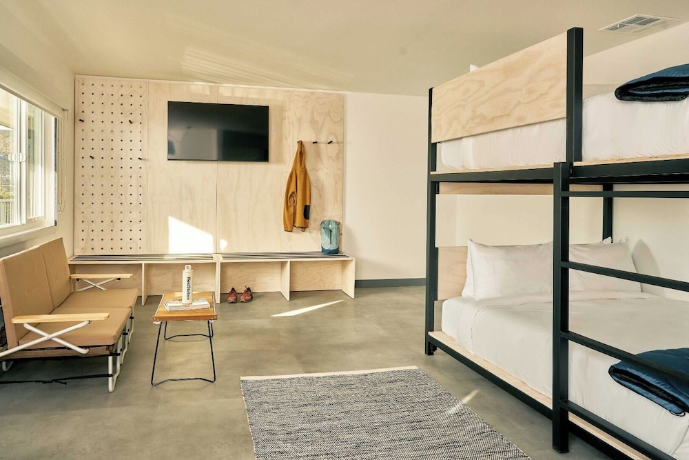 Room, King Bed, 1 King and 2 Queen Beds, Bunk Bed, Accessible