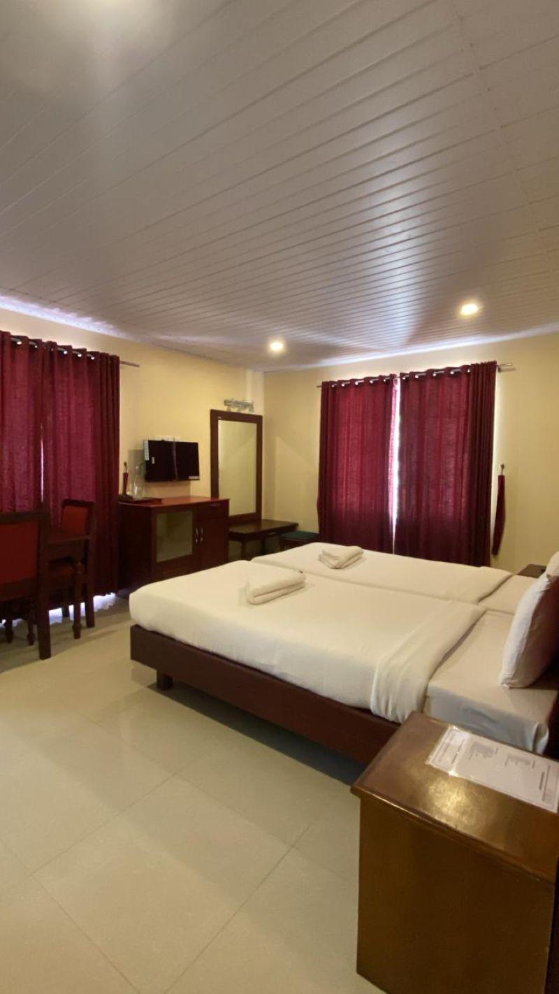 Joys Resorts 4/14