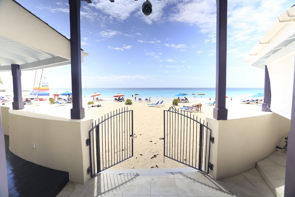 Infinity On The Beach 72/75
