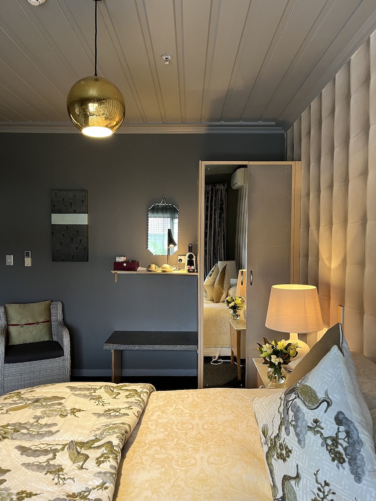 Nice Hotel 55/58