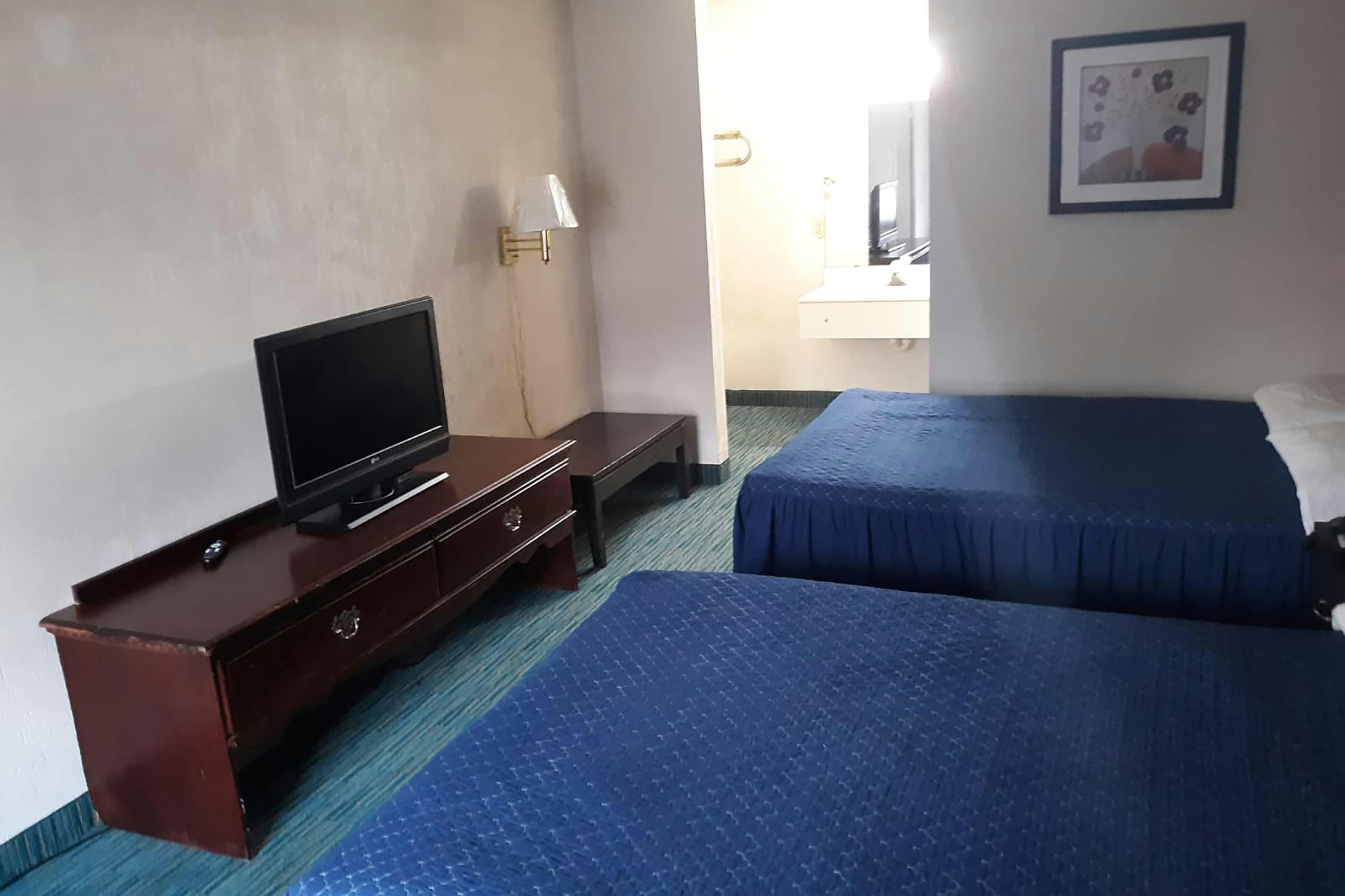 OYO Hotel Pensacola I-10 & Hwy 29 26/39