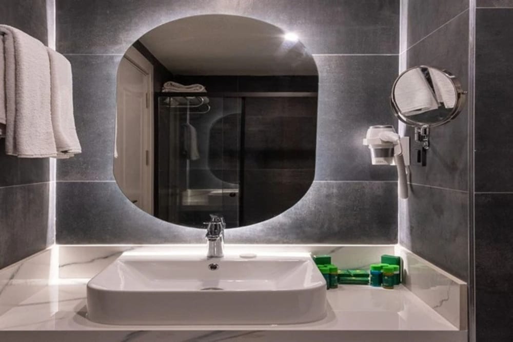 Standard, Double and Twin Beds, Land View, Large، Grand Paradise Hotel 5/5