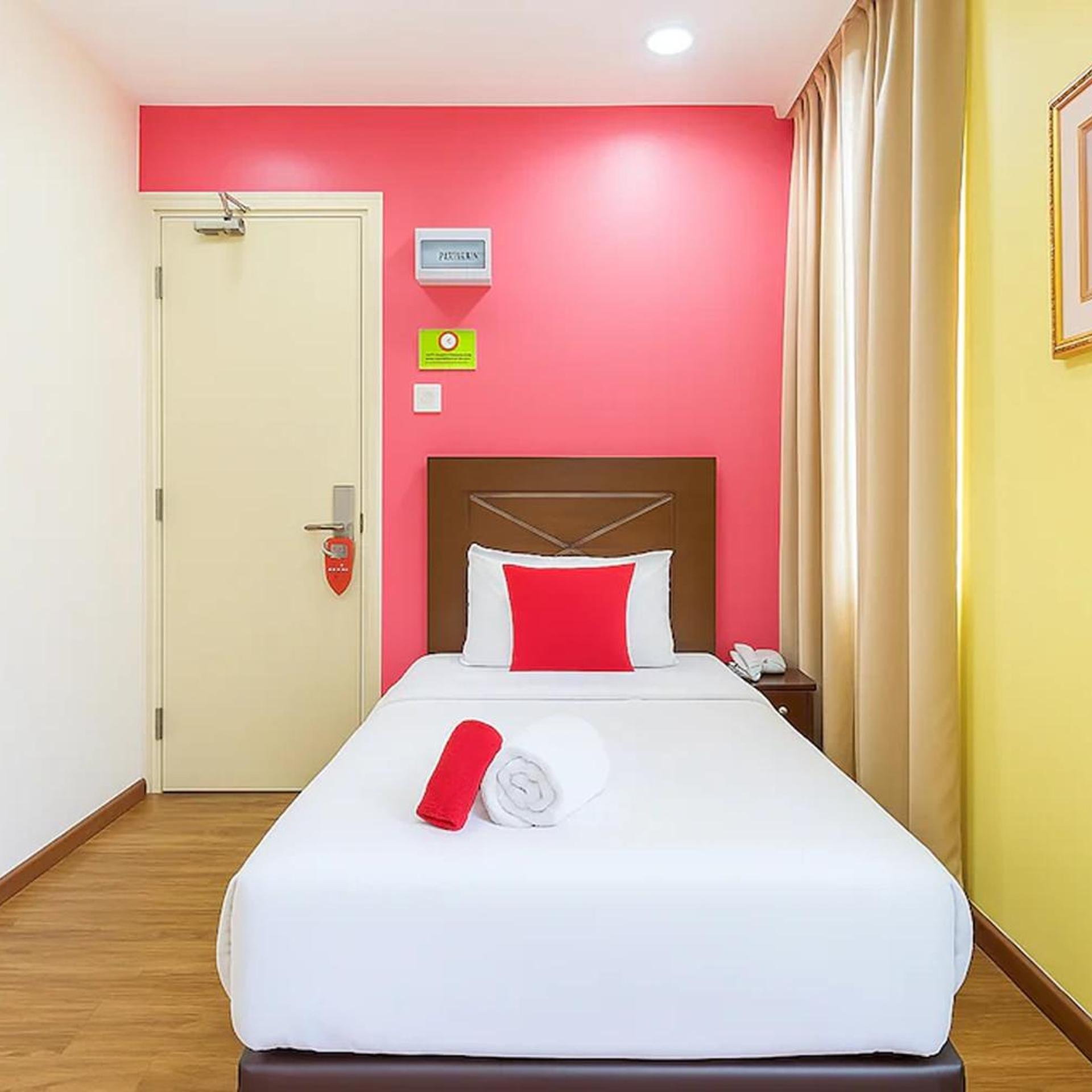 Zen Rooms Sunjoy9 Hotel 10/27