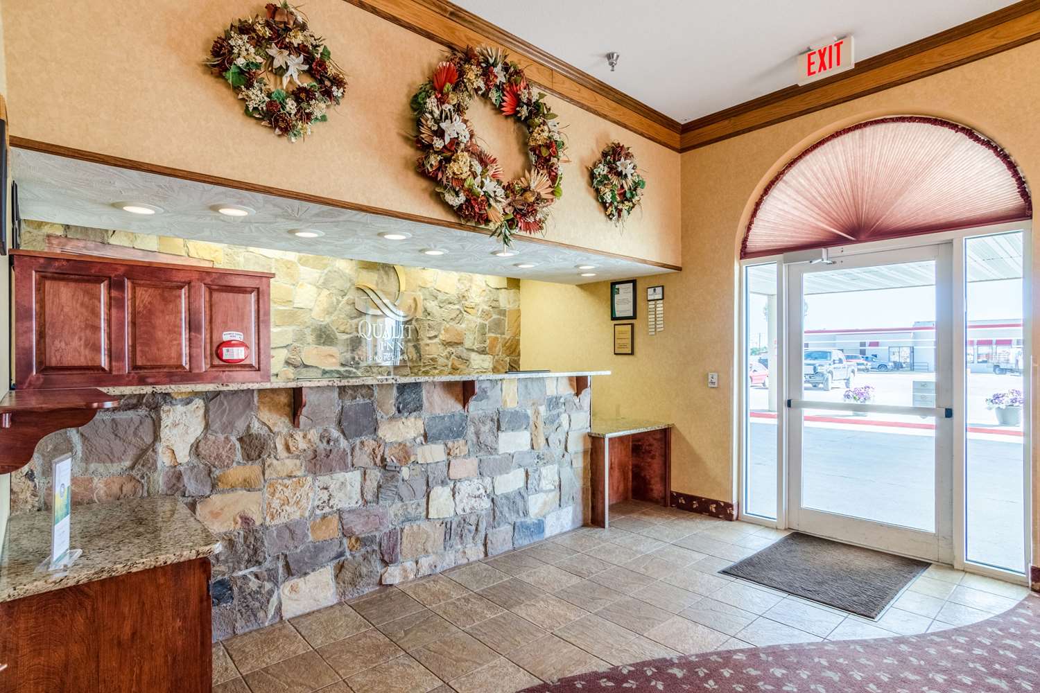 Quality Inn Alliance NE 2/17