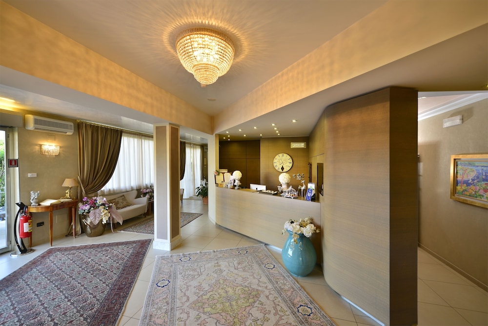Hotel Villa Tiziana 10/50