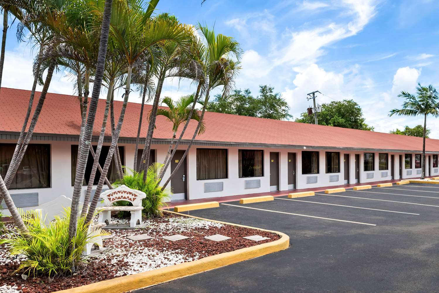 Super 8 by Wyndham, Florida City/Homestead/Everglades 23/24