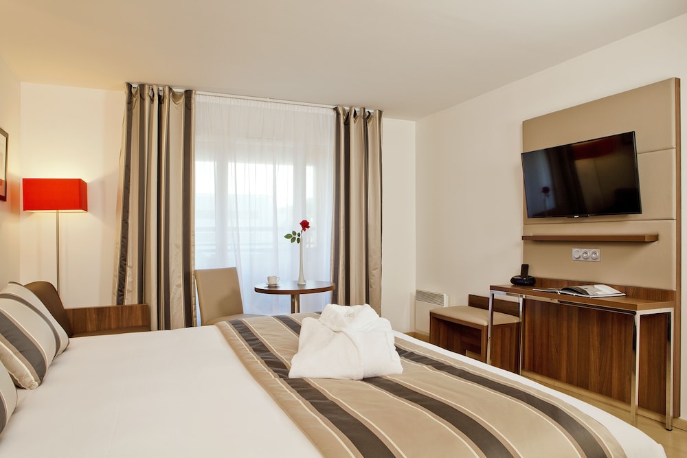 Residhome Paris Massy 13/65