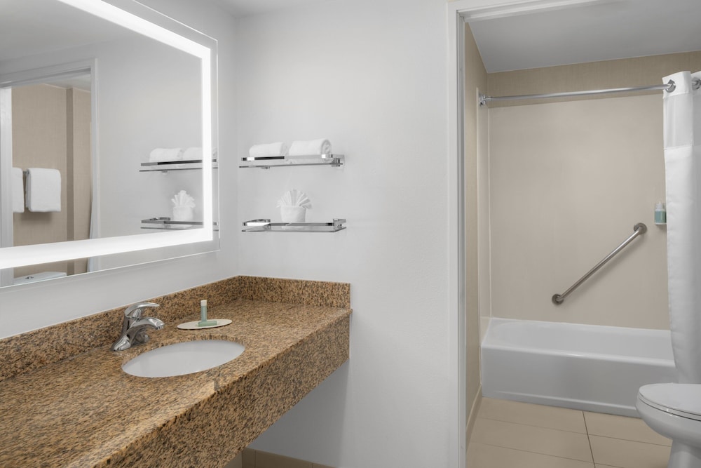 Residence Inn By Marriott Santa Clarita Valencia 60/61