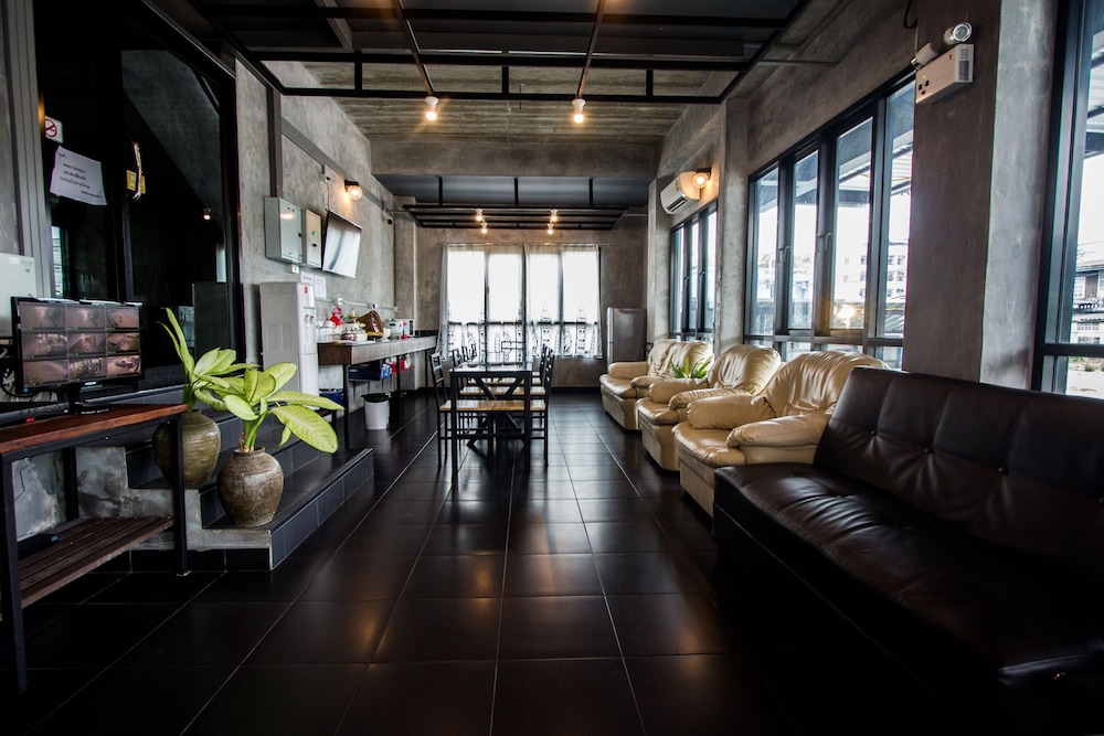 The Sky Loft Hotel 23/32