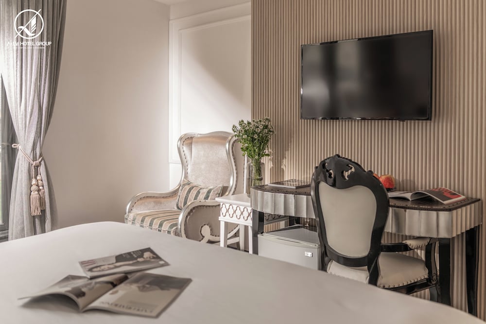A&EM Saigon Hotel 67/77