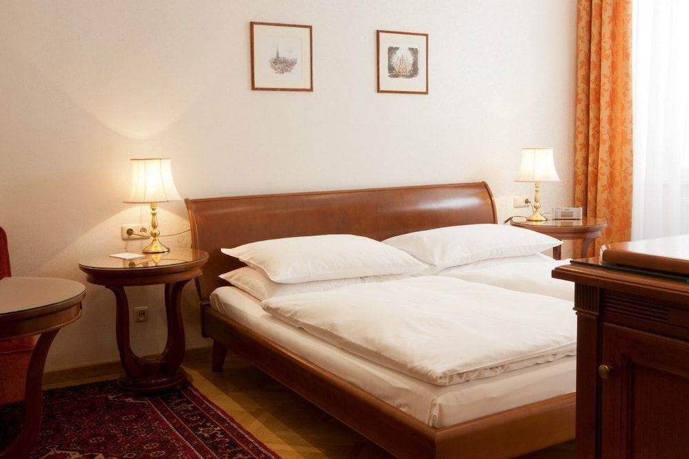 TOP CityLine Hotel Kaiserin Elisabeth 24/48