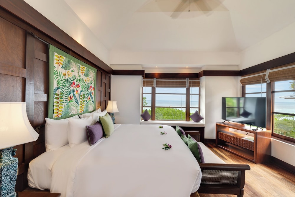 1 Bedroom, Villa, King Bed, Beach Front