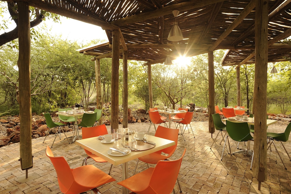 Etosha Village 24/42