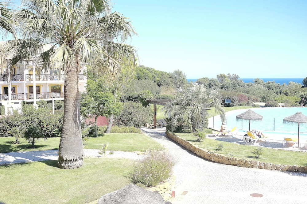 Luzmar Villas 16/30