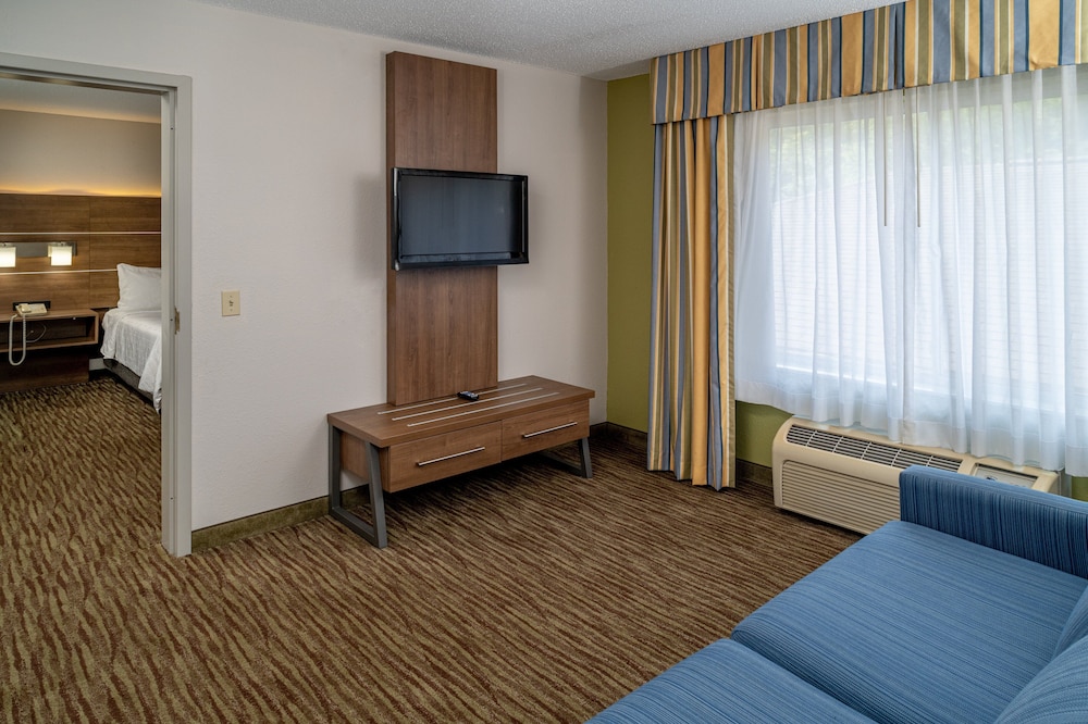 Holiday Inn Express Hotel & Suites Pikeville 23/44