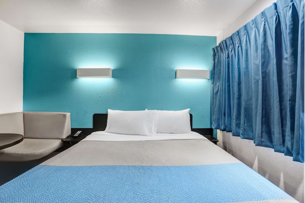 Motel6 Napa, CA 27/43