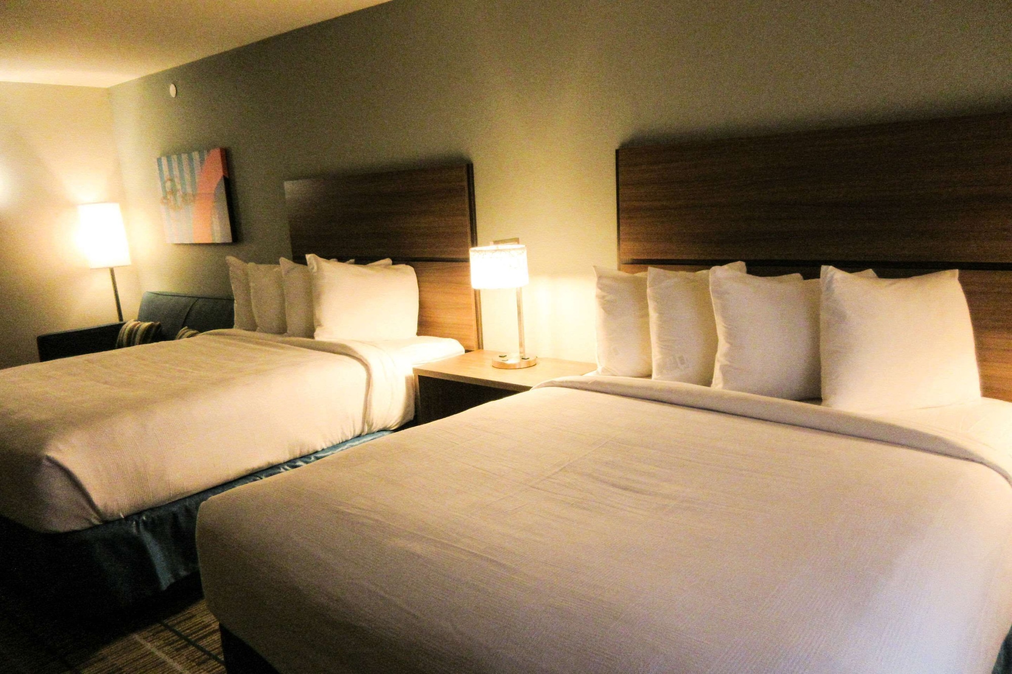 Efficiency, Suite, 2 Queen Beds، MainStay Suites Spokane Airport 4/5