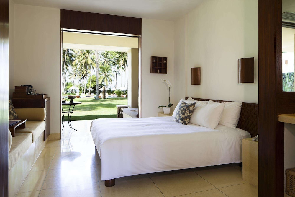 Alila Manggis 17/50