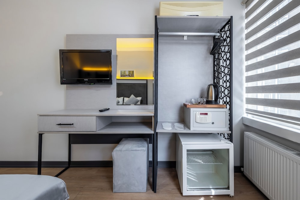 Taksim Trust Hotel (ex Ilya Pera Hotel) 50/63