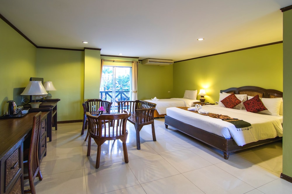Phuphaya Resort Pattaya 17/47