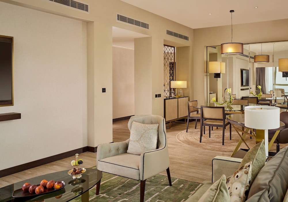 Hyatt Regency Al Kout Mall 49/70