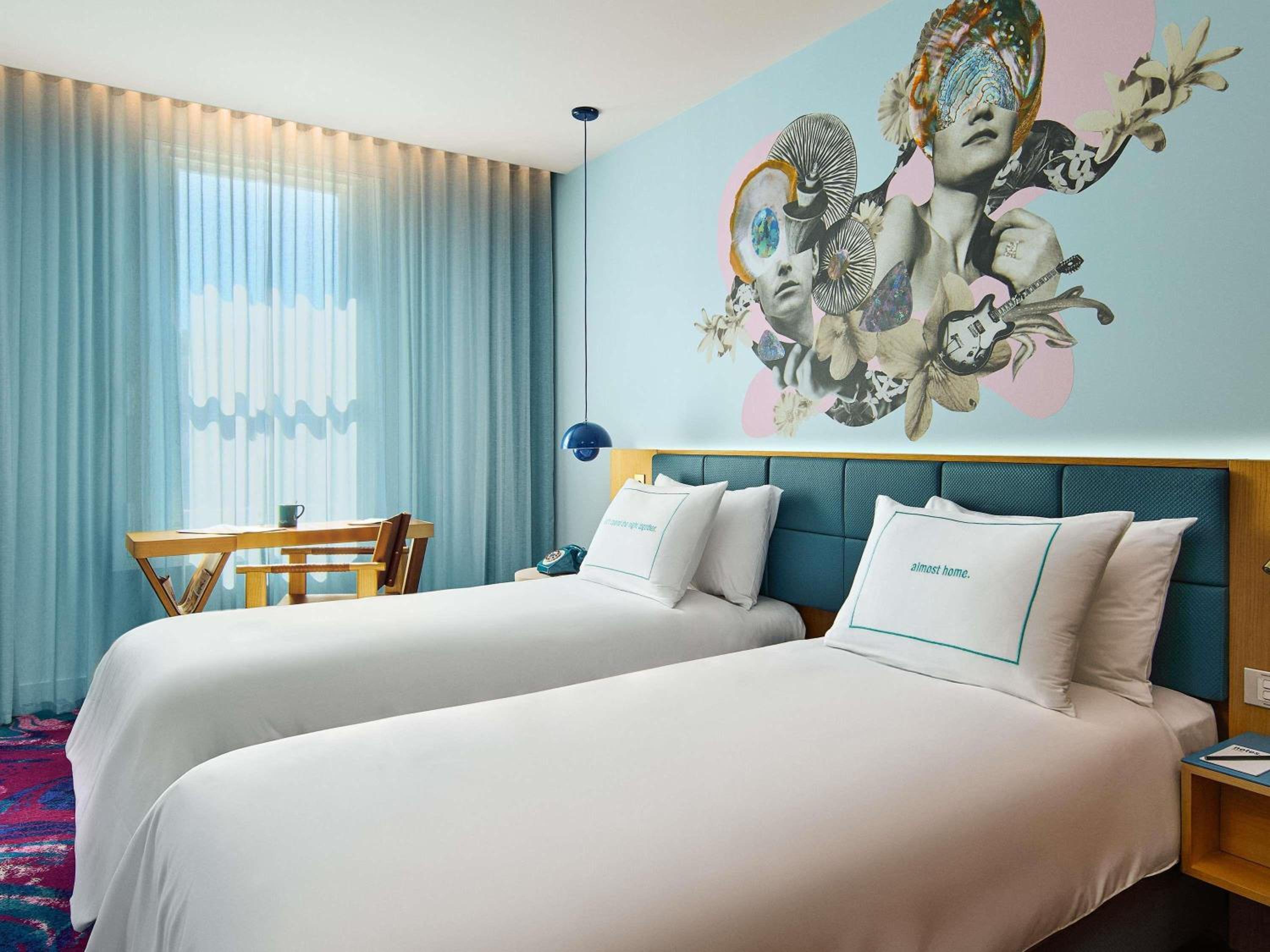 MEDIUM, TWIN BEDS