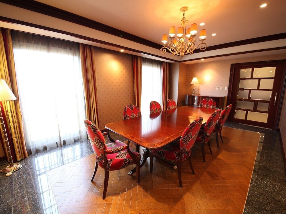 Mito Plaza Hotel 67/70