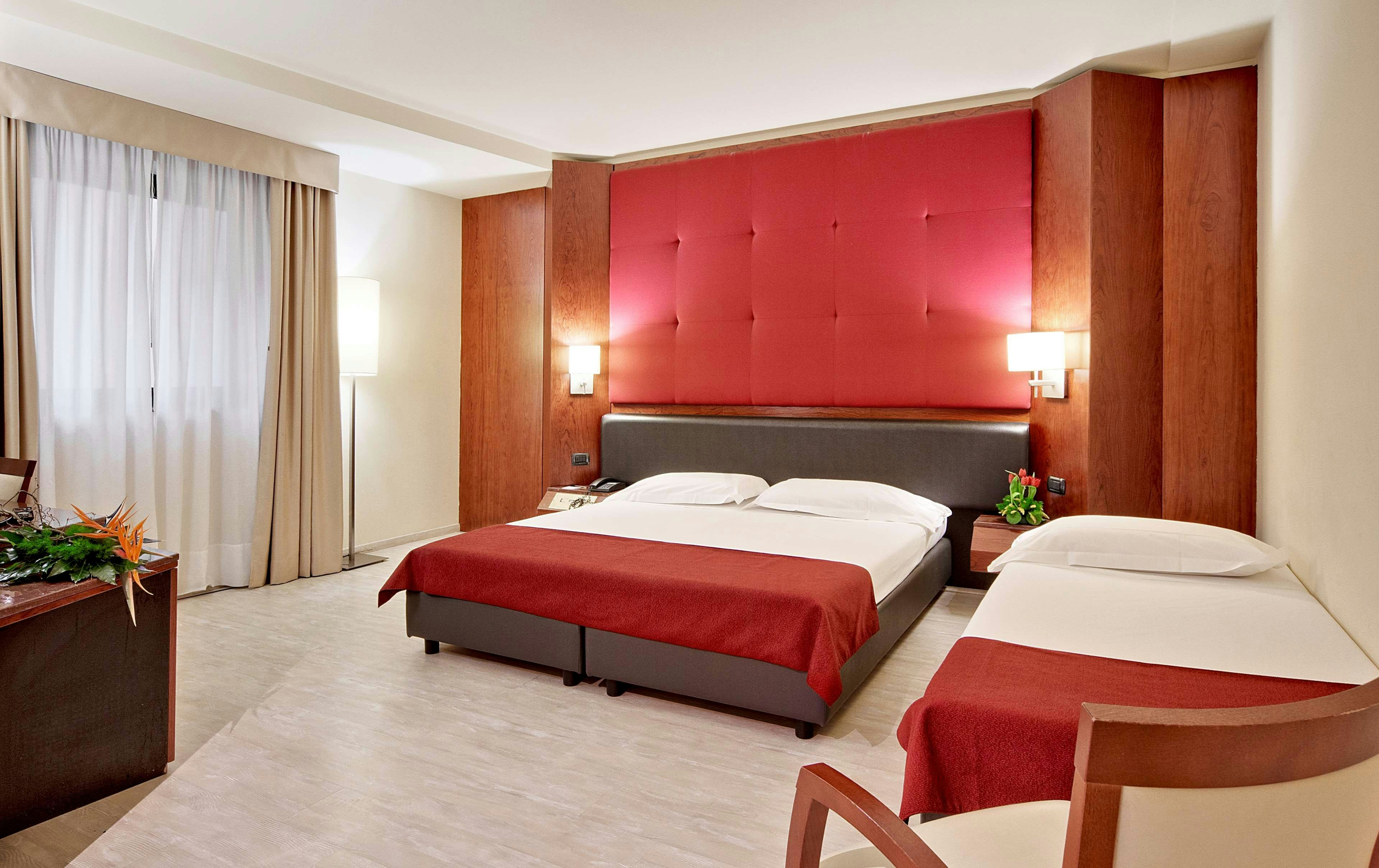 Mediterraneo Palace Hotel 12/27